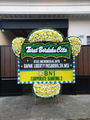 Papan Bunga Duka di Dundu