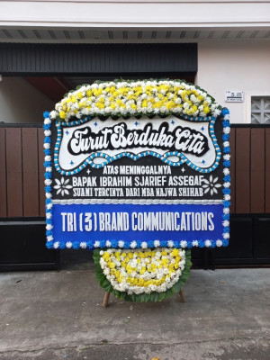 Papan Bunga Duka di Dundu
